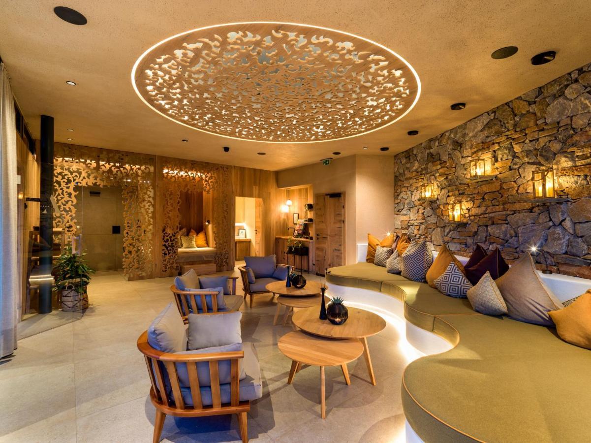 Aktivhotel Alpendorf Sankt Johann im Pongau Esterno foto