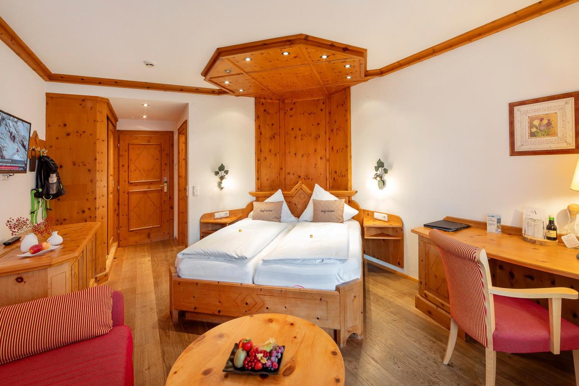 Aktivhotel Alpendorf Sankt Johann im Pongau Esterno foto